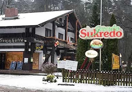 Grando Sukredo Hotel Гамбург Экстерьер фото