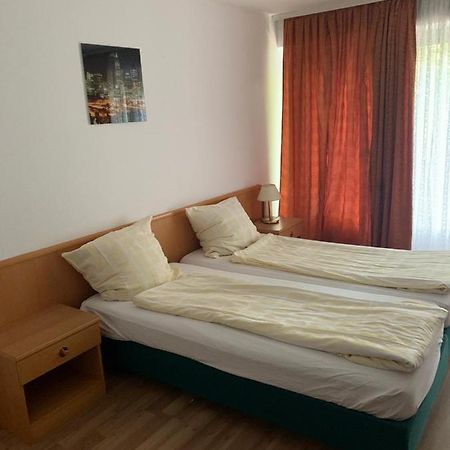Grando Sukredo Hotel Гамбург Экстерьер фото